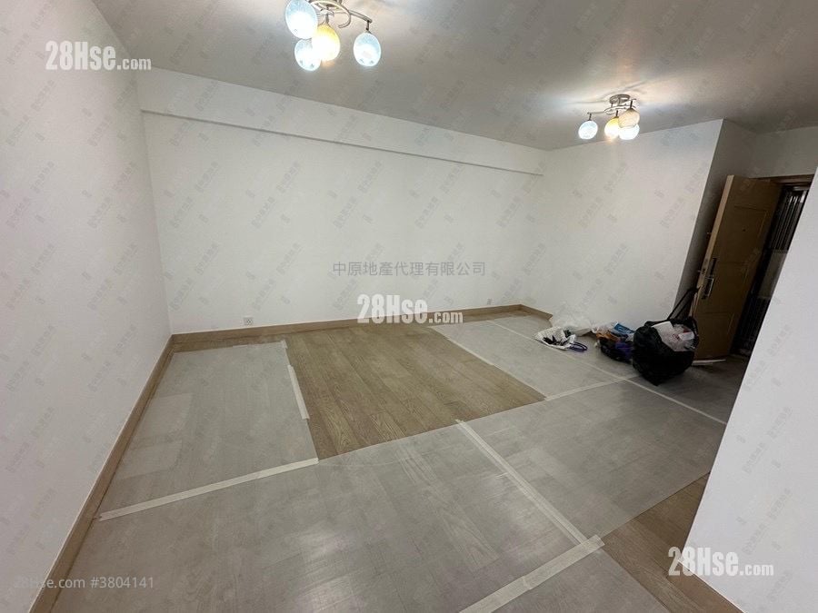 美孚新邨 售盘 3 房 , 3 浴室 946 平方尺