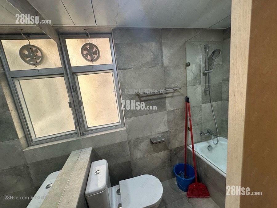 美孚新邨 售盘 3 房 , 3 浴室 946 平方尺