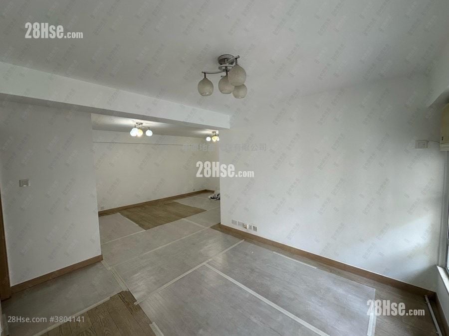 美孚新邨 售盘 3 房 , 3 浴室 946 平方尺