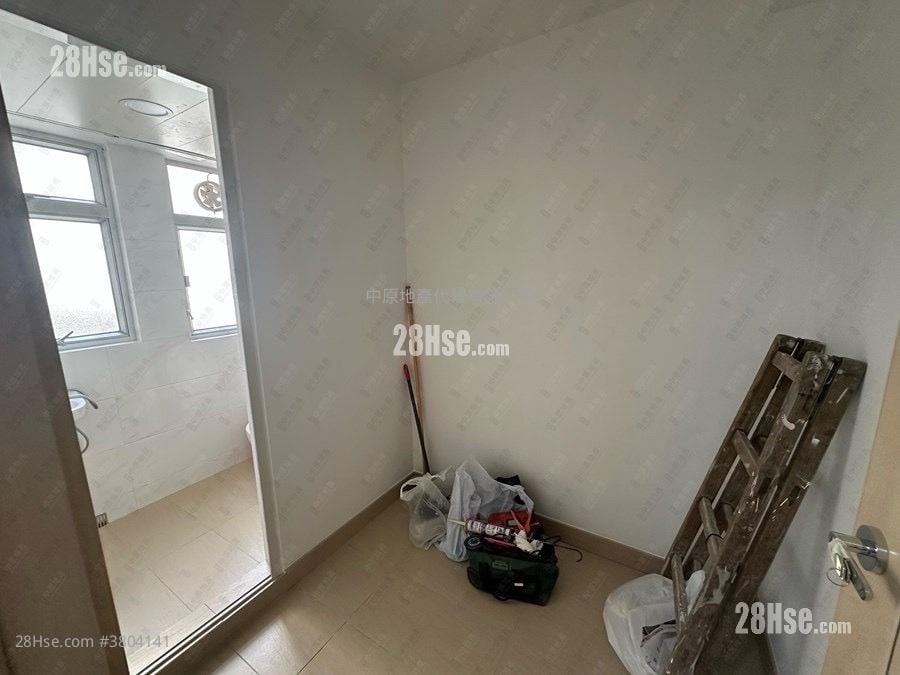 美孚新邨 售盘 3 房 , 3 浴室 946 平方尺