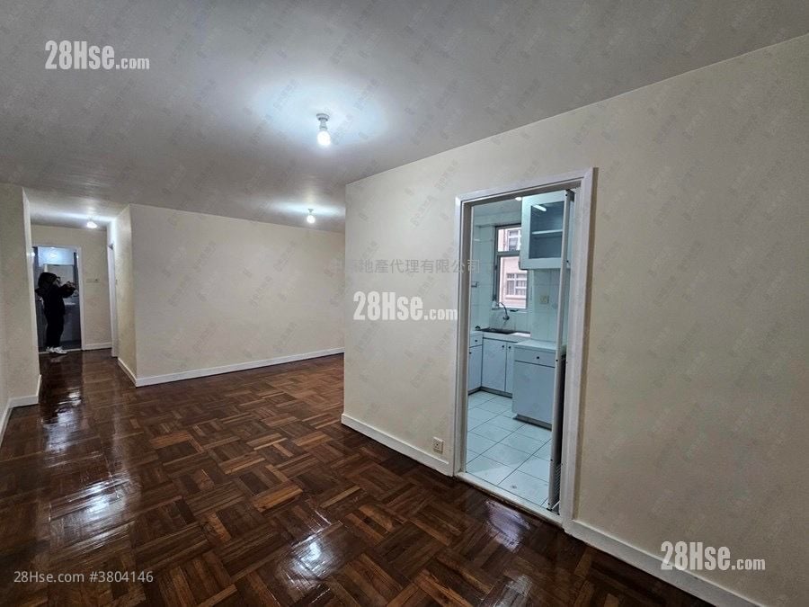 美孚新邨 售盘 2 房 670 平方尺