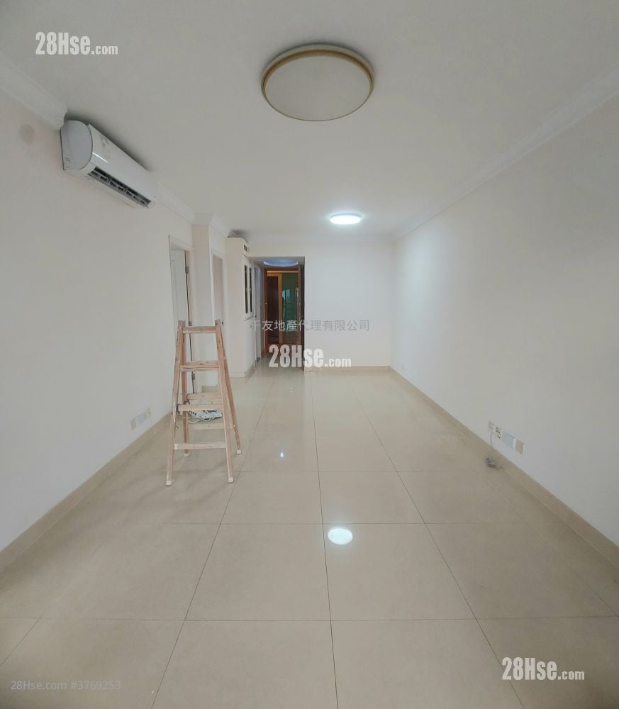 Vianni Cove Rental 3 Bedrooms , 2 Bathrooms 684 ft²