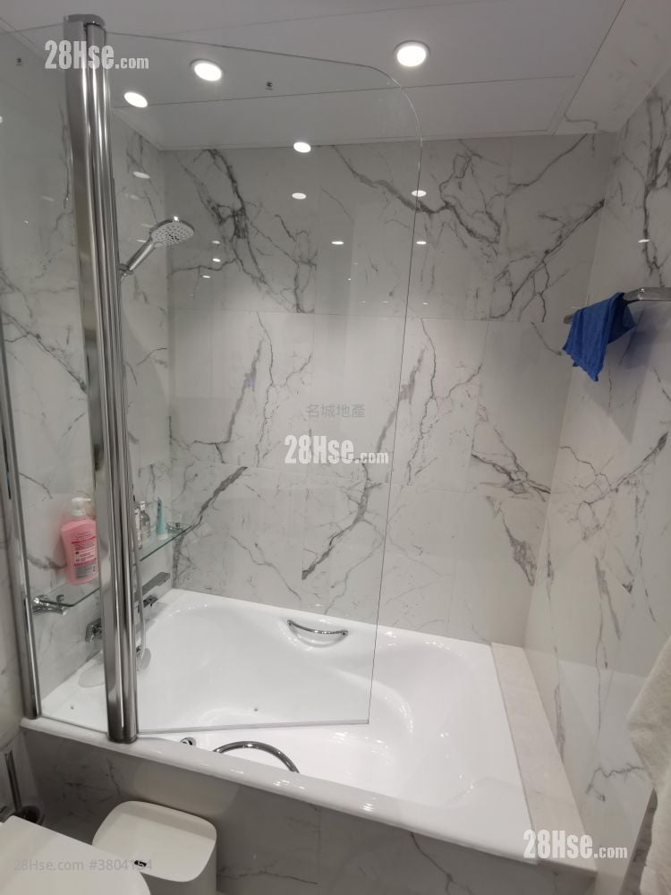 名城 售盘 3 房 , 2 浴室 741 平方尺