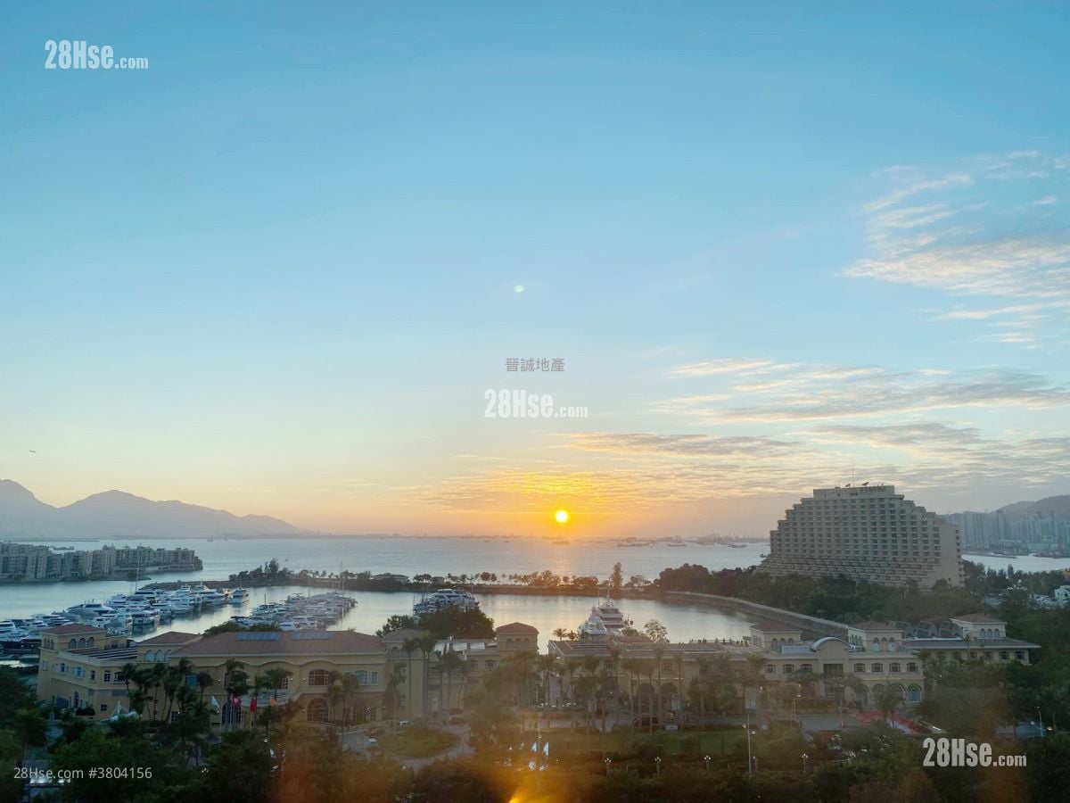 爱琴海岸 售盘 4 房 , 3 浴室 811 平方尺