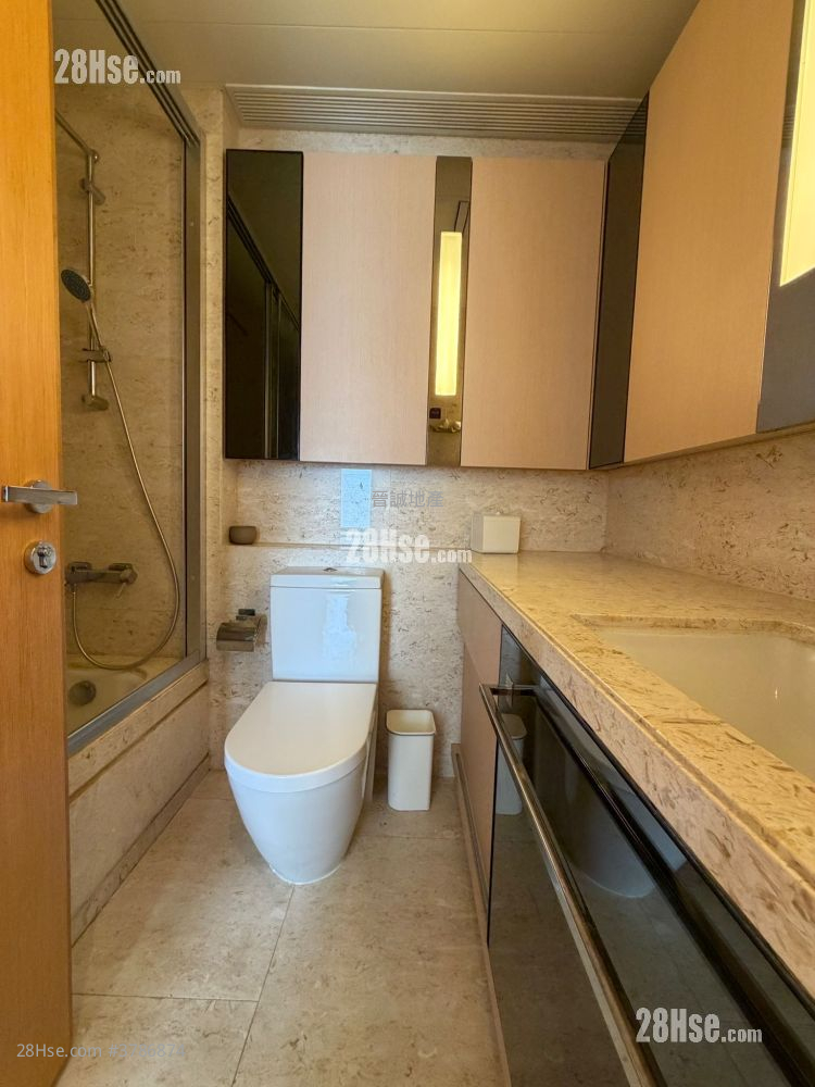 星堤 售盘 4 房 , 3 浴室 1,100 平方尺