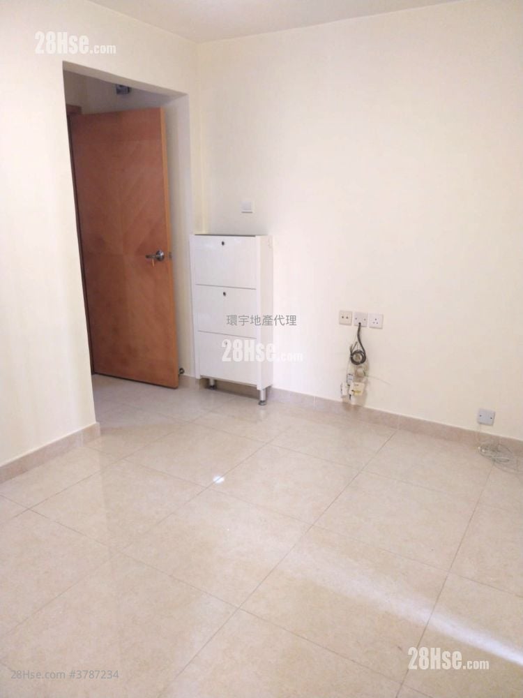 Siu Hong Court Rental 3 Bedrooms , 1 Bathroom 431 ft²