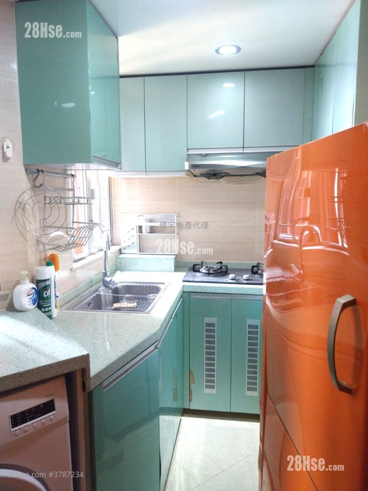 Siu Hong Court Rental 3 Bedrooms , 1 Bathroom 431 ft²