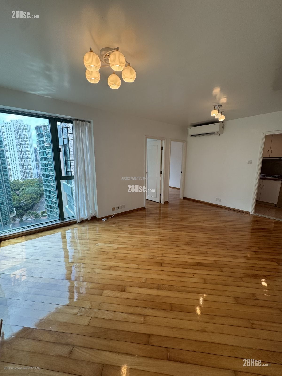 海逸豪园 租盘 2 房 , 1 浴室 593 平方尺