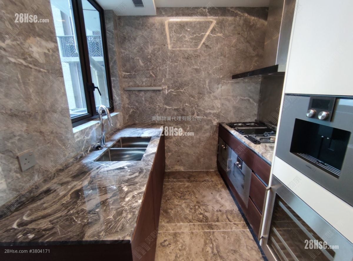 傲玟 租盘 3 房 , 3 浴室 1,264 平方尺