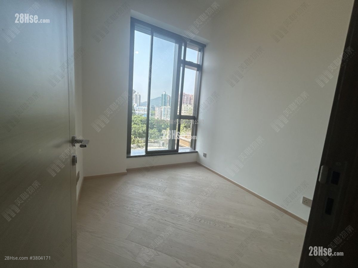 傲玟 租盘 3 房 , 3 浴室 1,264 平方尺