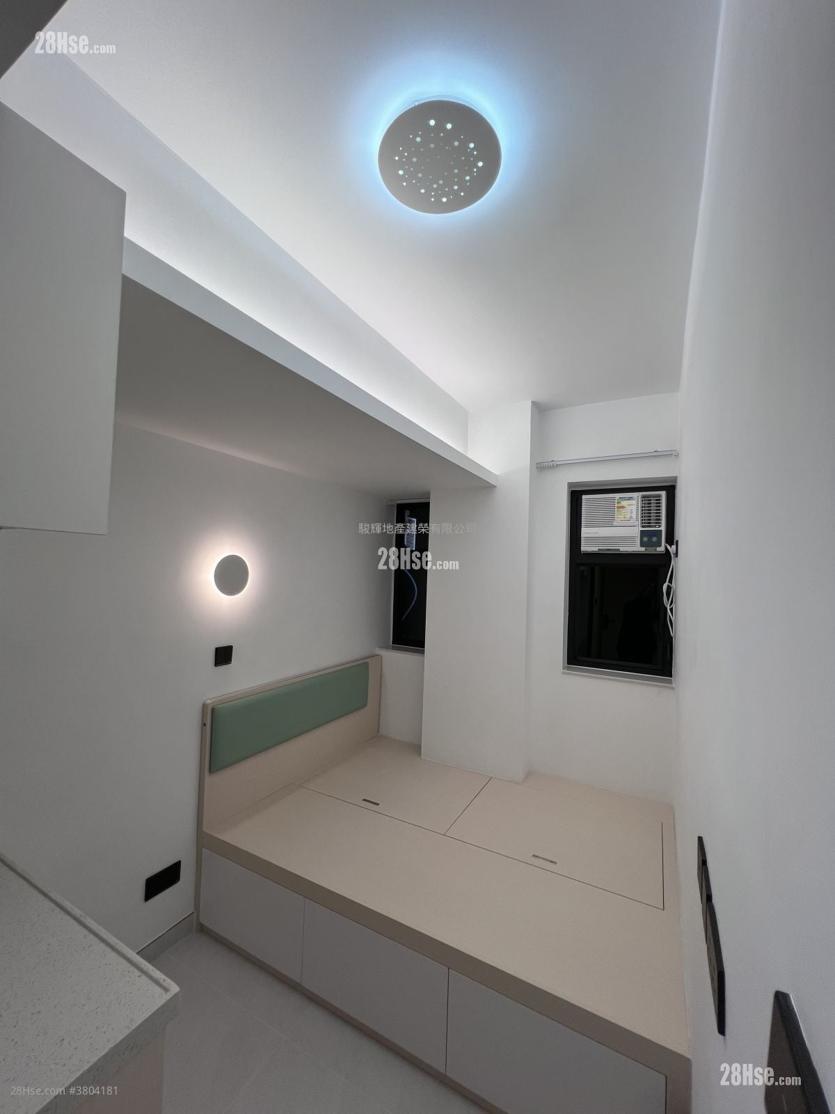 Man Wah Building Rental Studio , 1 Bathroom 160 ft²