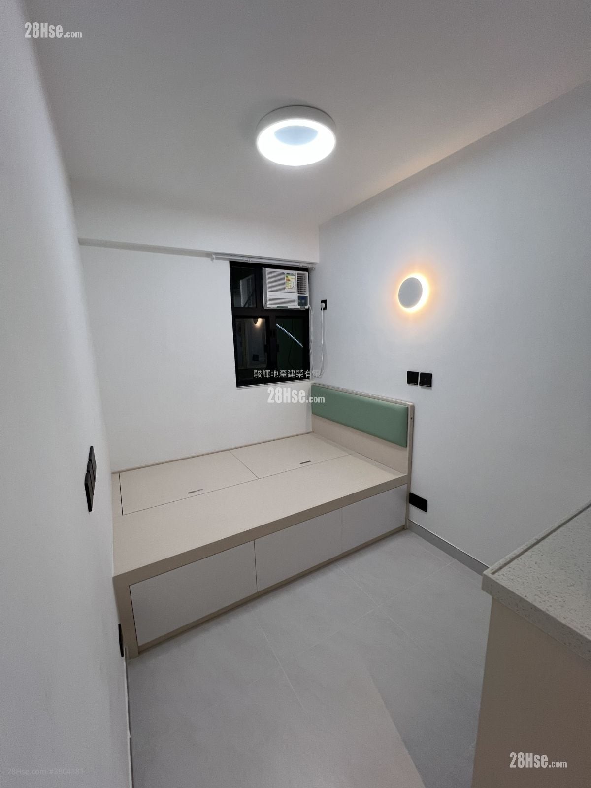 Man Wah Building Rental Studio , 1 Bathroom 160 ft²