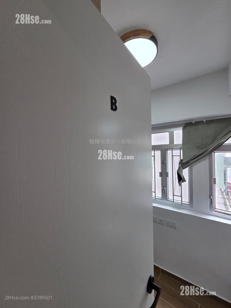 Golden Crown Court Rental 1 Bedroom , 1 Bathroom 200 ft²