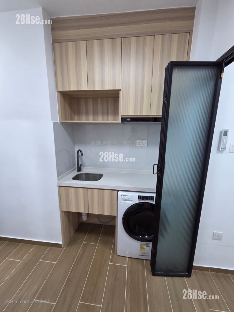 Golden Crown Court Rental 1 Bedroom , 1 Bathroom 200 ft²