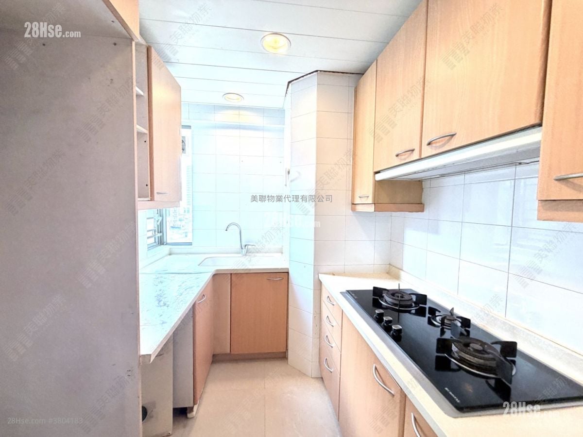 The Bloomsville Sell 3 Bedrooms , 2 Bathrooms 752 ft²