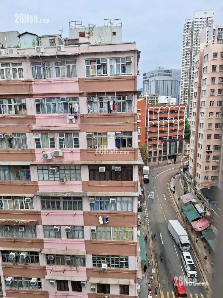 红湾阁 售盘 4 房 , 2 浴室 647 平方尺