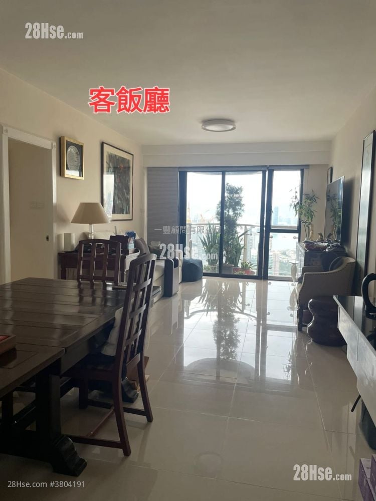 Beverly Hill Sell 1,426 ft²