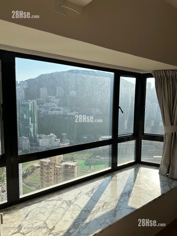 Beverly Hill Sell 1,426 ft²