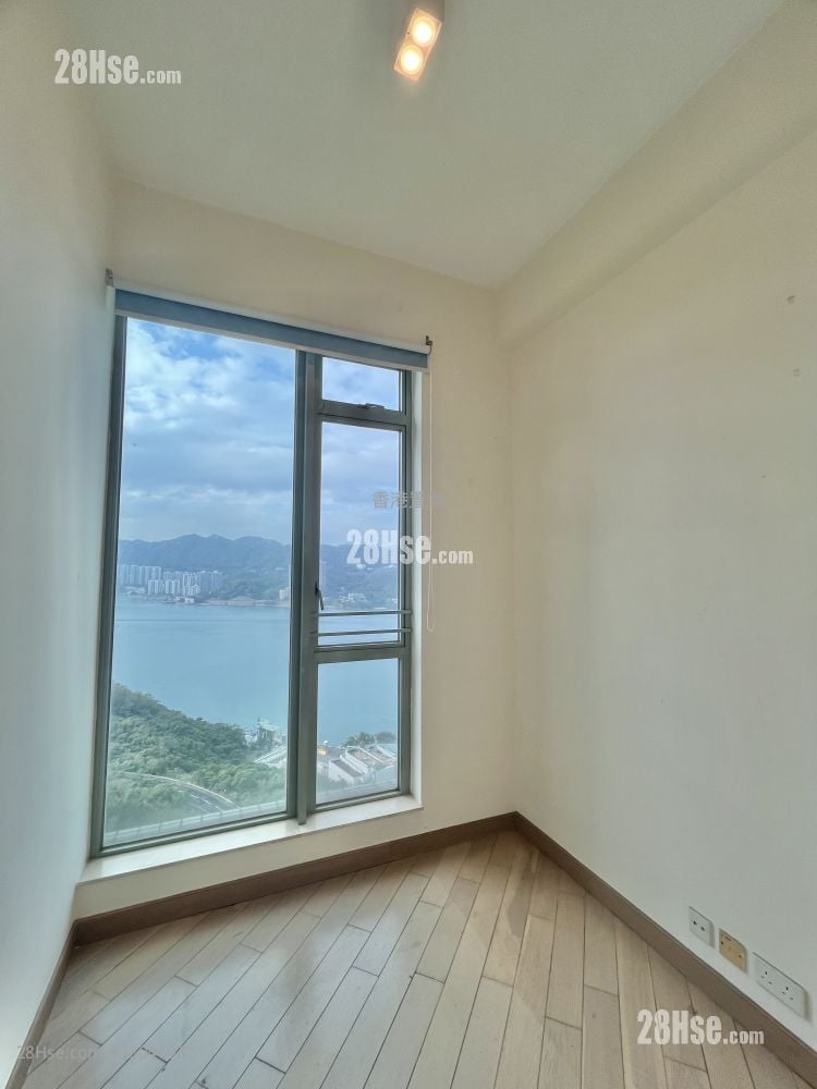 Park Island Sell 5+ Bedrooms , 3 Bathrooms 1,421 ft²