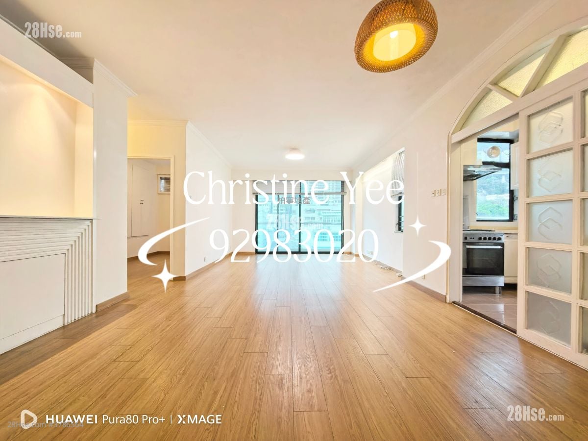 Holly Court Rental 3 Bedrooms , 2 Bathrooms 1,098 ft²