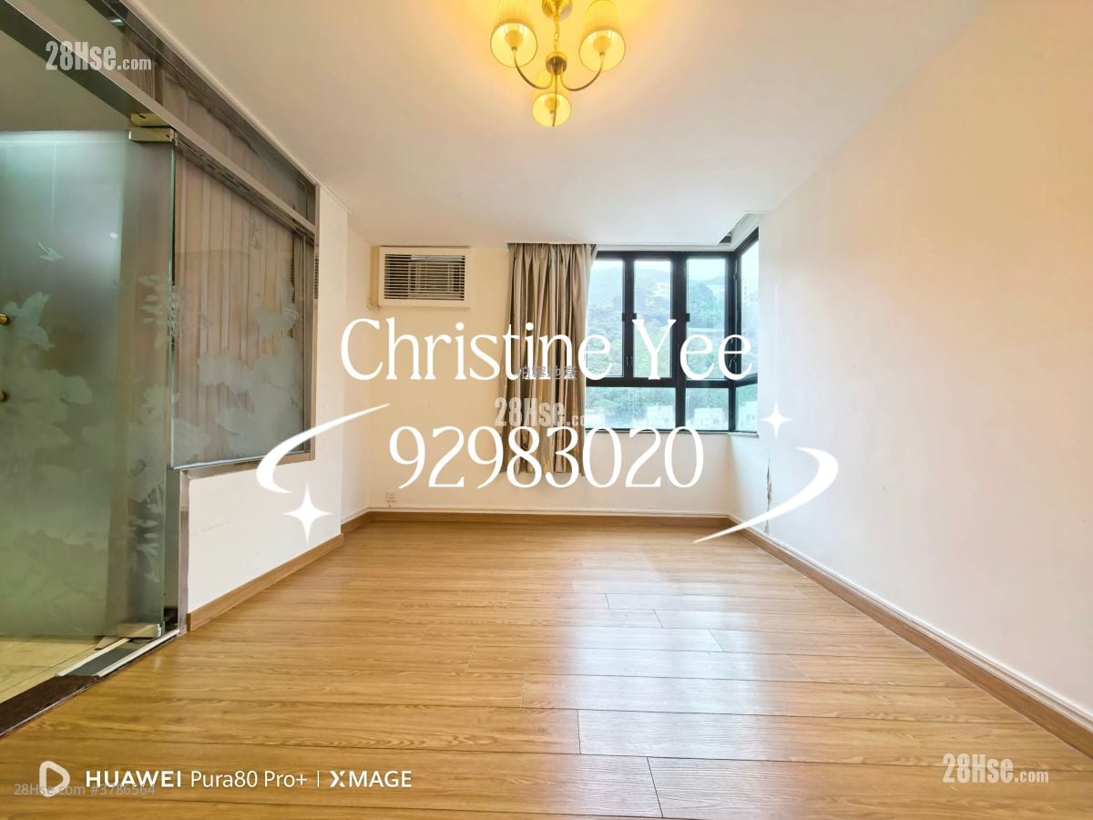 Holly Court Rental 3 Bedrooms , 2 Bathrooms 1,098 ft²