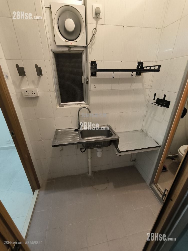 Wing Lok Building Rental 1 Bedroom , 1 Bathroom 200 ft²