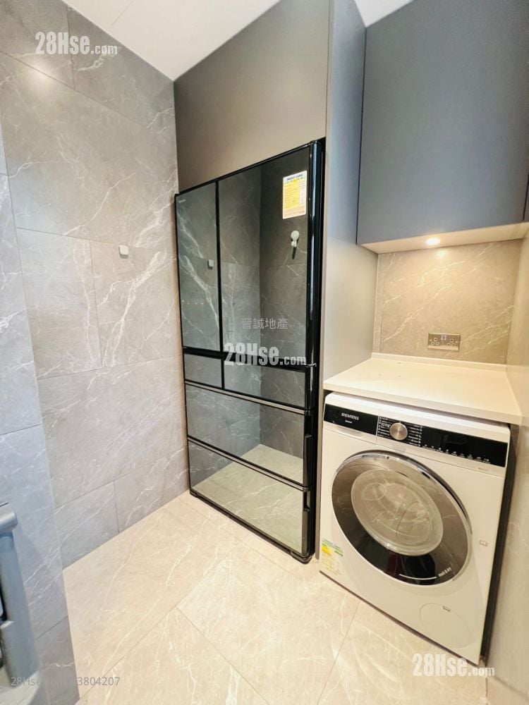 Avignon Rental 4 Bedrooms , 3 Bathrooms 1,201 ft²