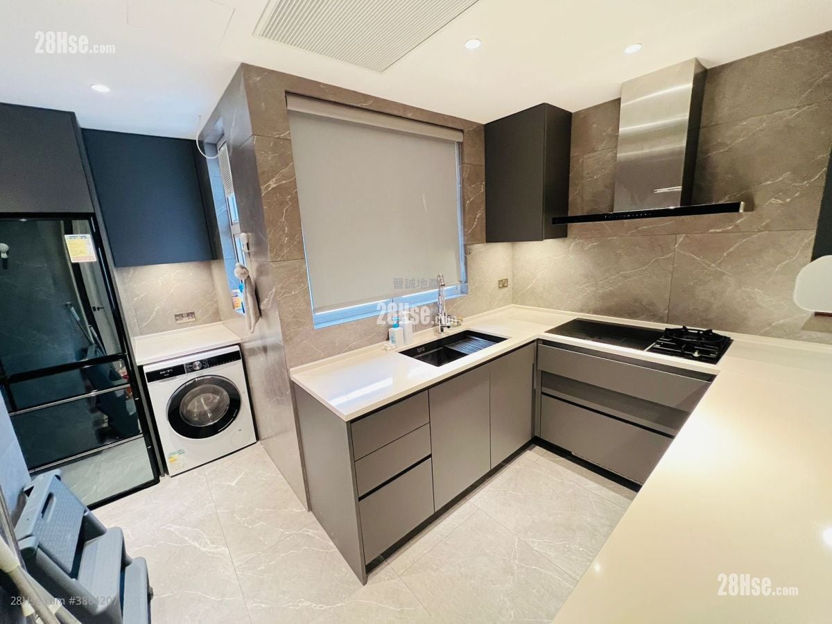 Avignon Rental 4 Bedrooms , 3 Bathrooms 1,201 ft²