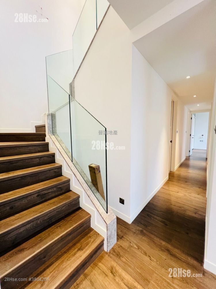 Avignon Rental 4 Bedrooms , 3 Bathrooms 1,201 ft²