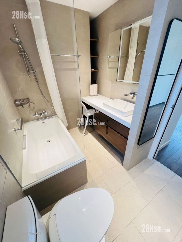 Avignon Rental 4 Bedrooms , 3 Bathrooms 1,201 ft²