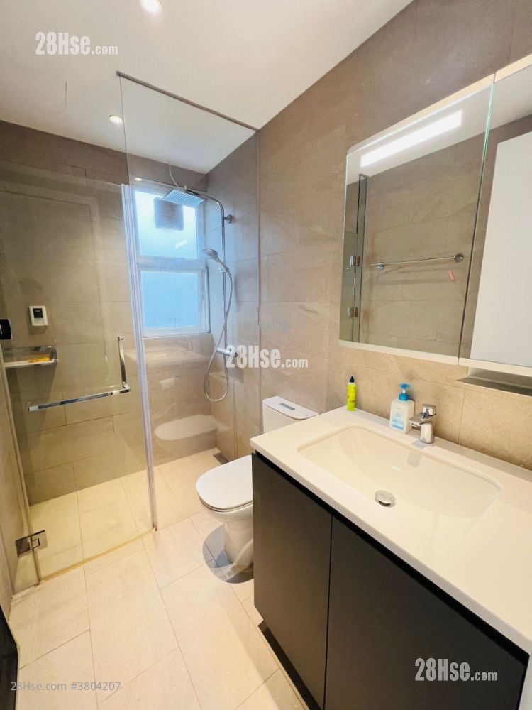 Avignon Rental 4 Bedrooms , 3 Bathrooms 1,201 ft²