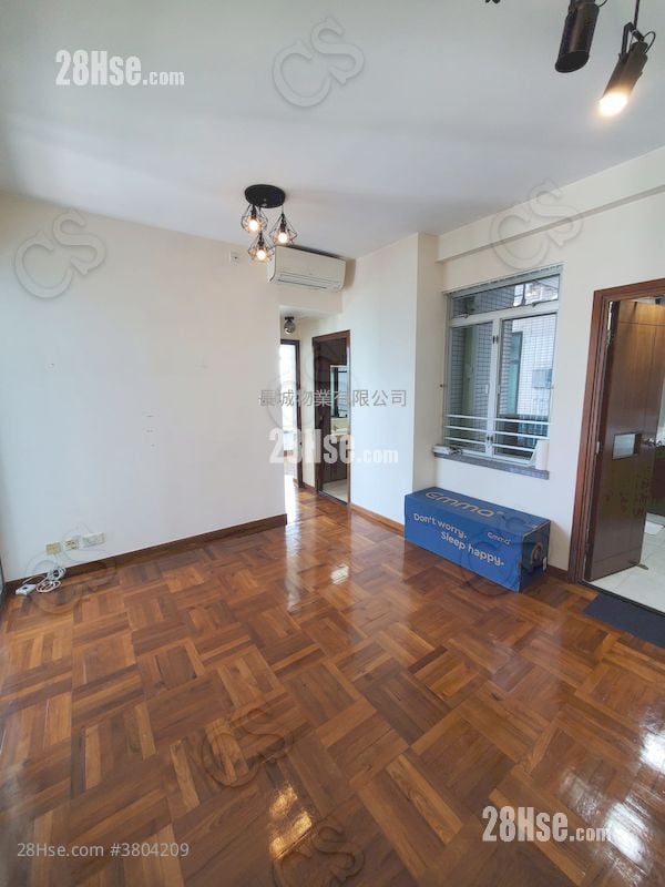 御皇台 租盘 2 房 , 1 浴室 400 平方尺