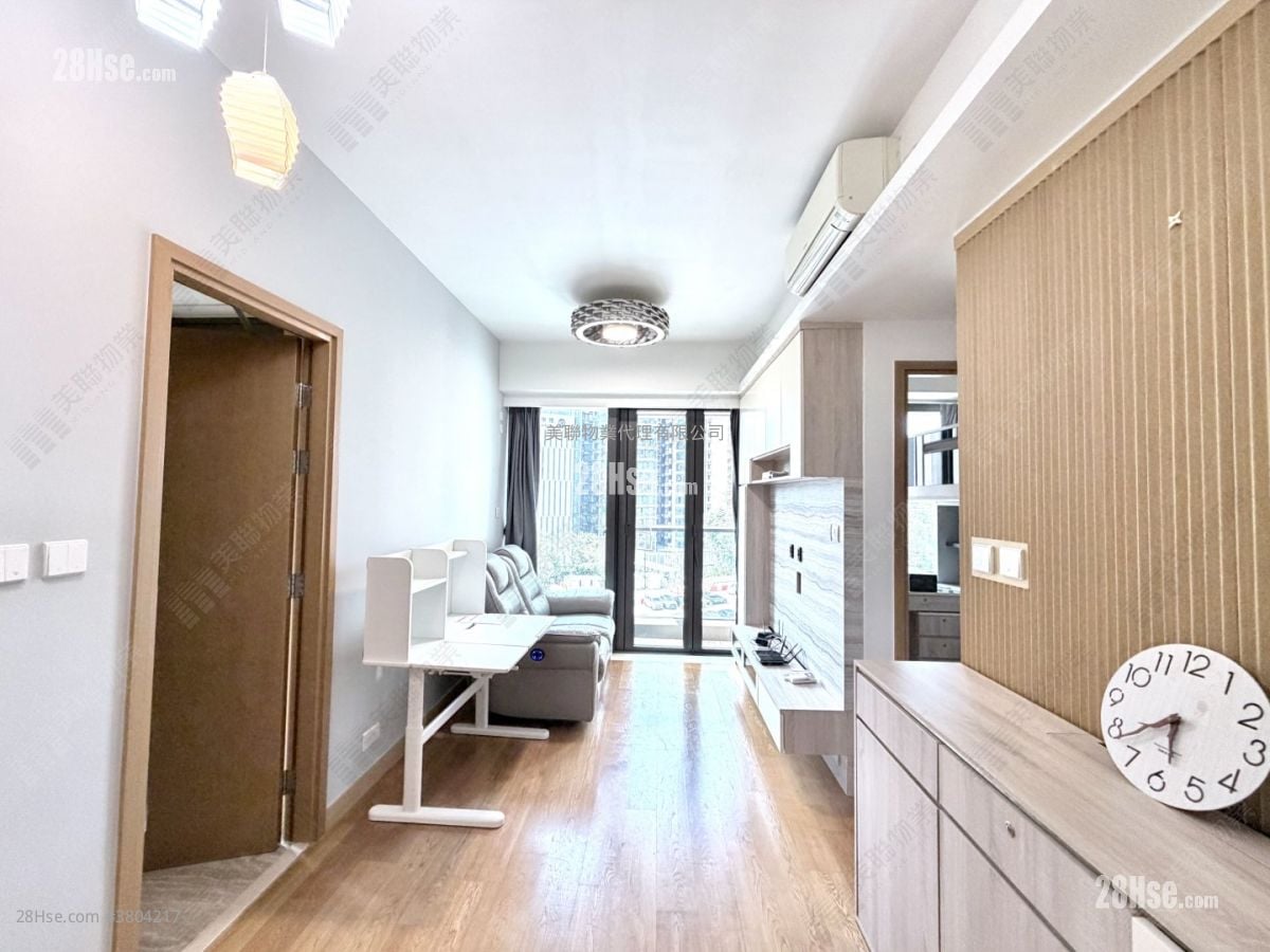 One Homantin Sell 2 Bedrooms , 1 Bathroom 493 ft²