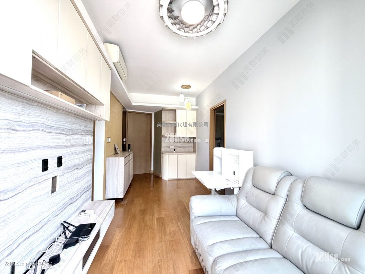 One Homantin Sell 2 Bedrooms , 1 Bathroom 493 ft²