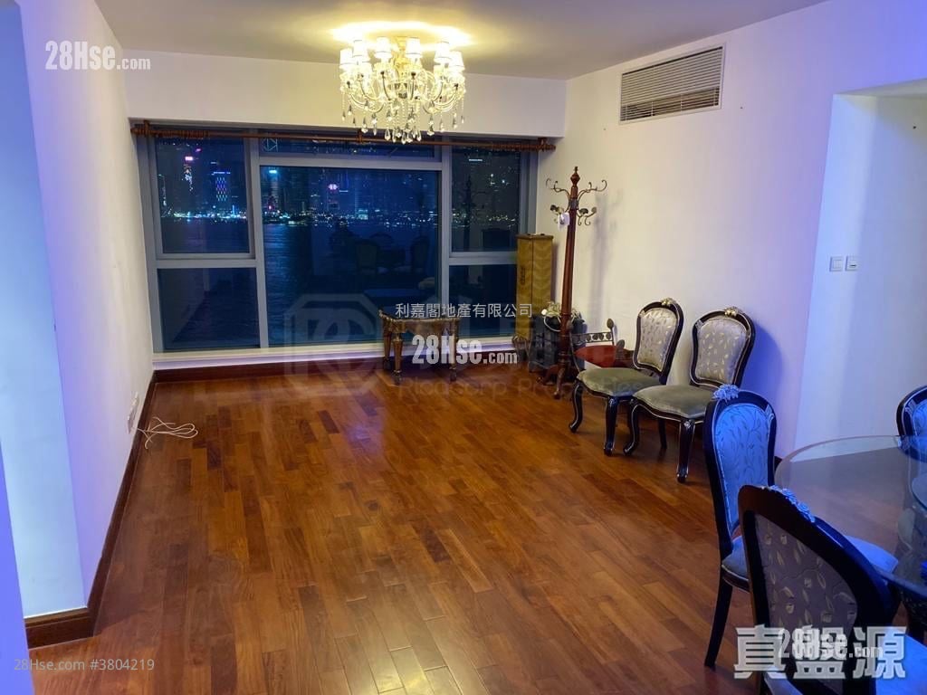 The Harbourside Sell 3 Bedrooms , 2 Bathrooms 1,049 ft²