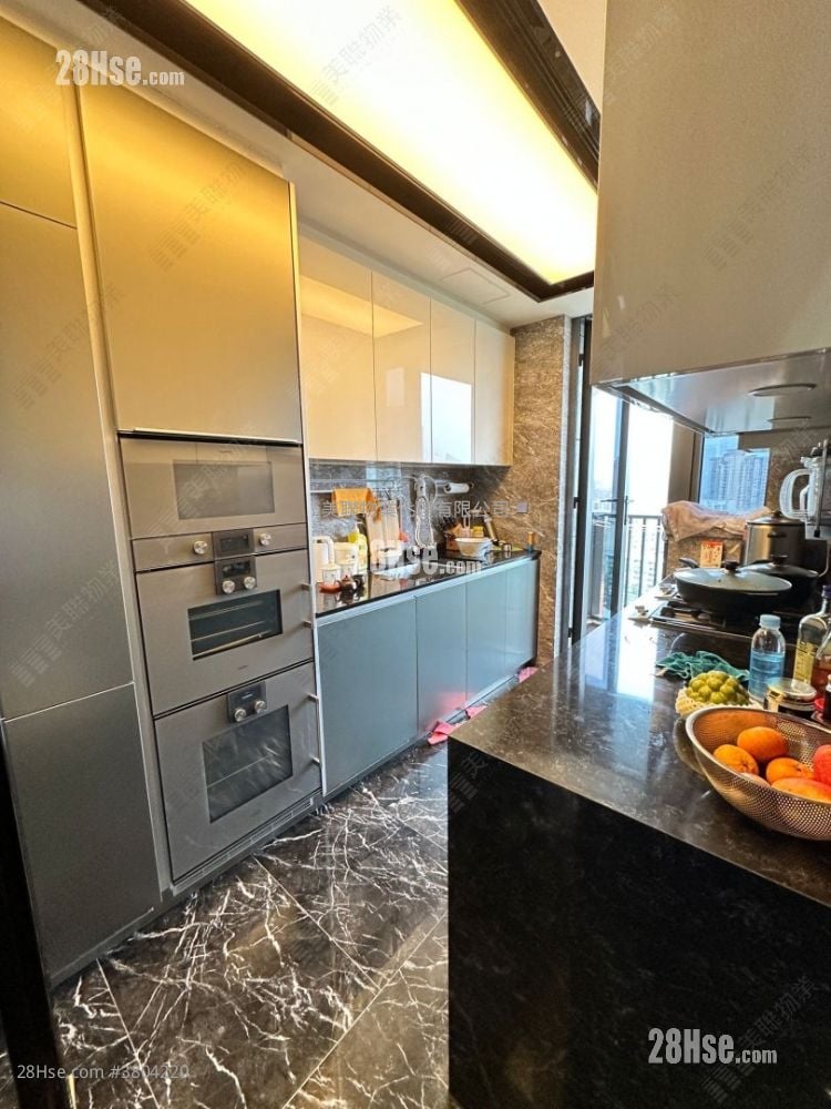 Ultima Sell 2 Bedrooms , 2 Bathrooms 902 ft²