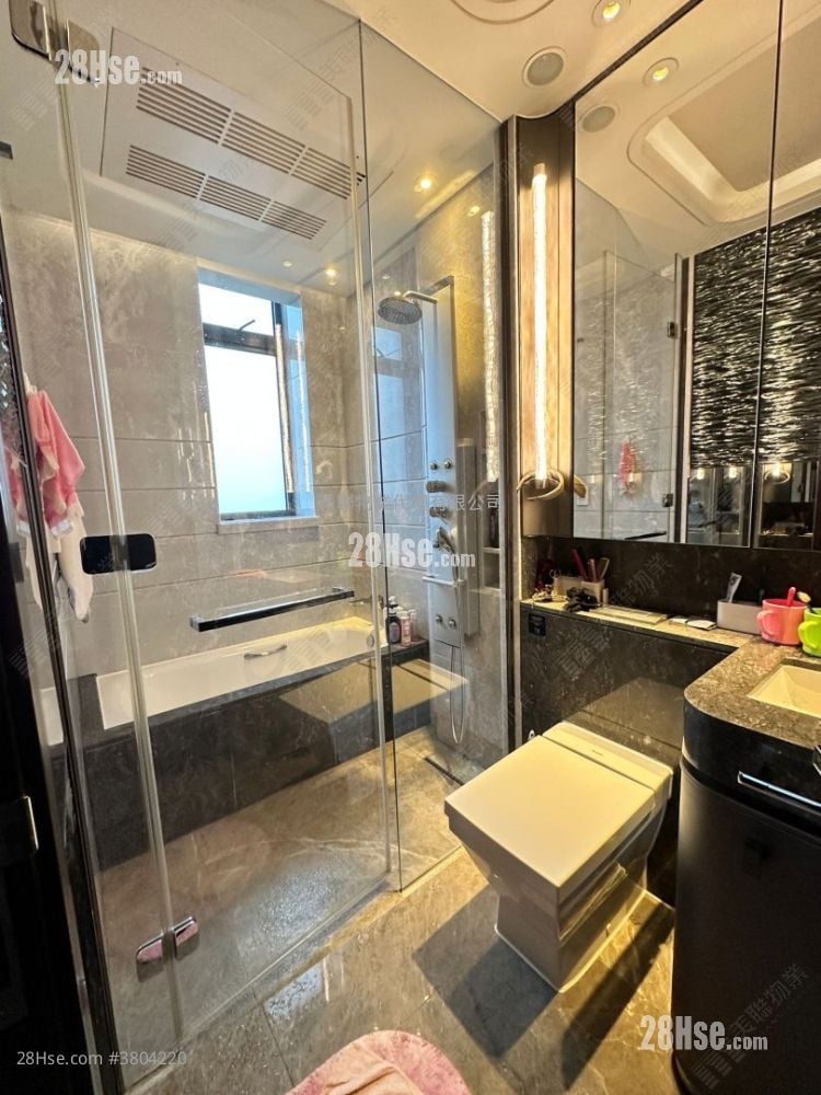 Ultima Sell 2 Bedrooms , 2 Bathrooms 902 ft²