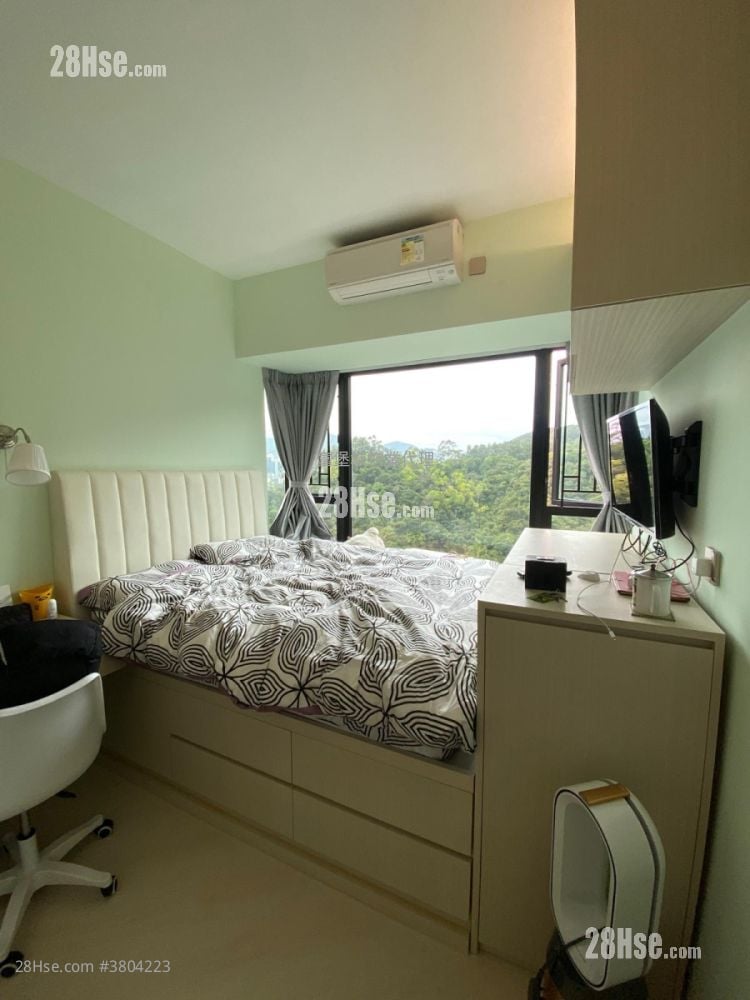 Castello Sell 2 Bedrooms , 1 Bathroom 547 ft²