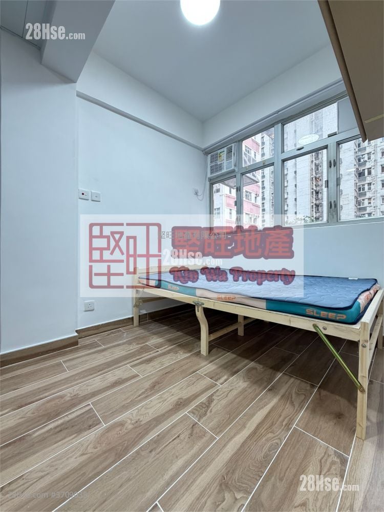 Apartment Rental Studio , 1 Bathroom 140 ft²