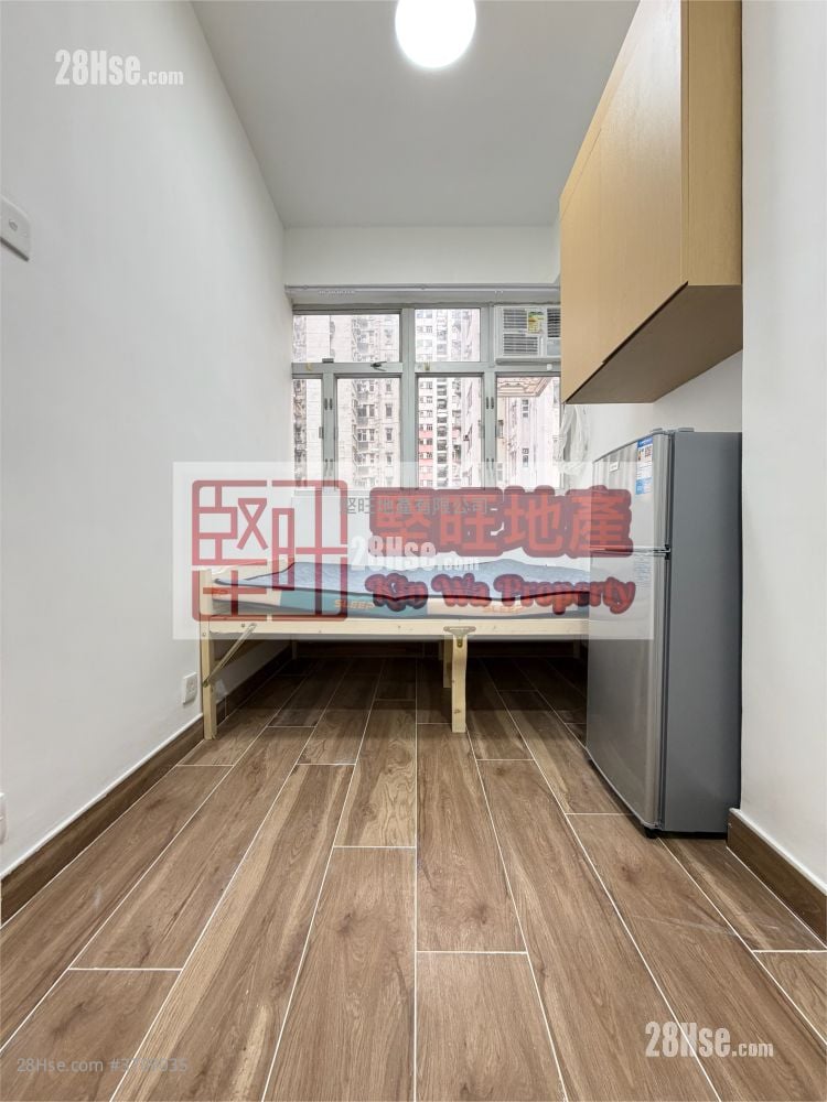 Apartment Rental Studio , 1 Bathroom 140 ft²