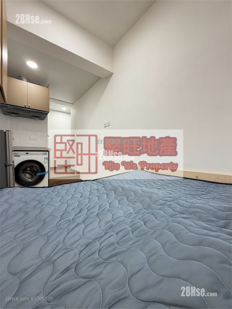 Apartment Rental Studio , 1 Bathroom 140 ft²