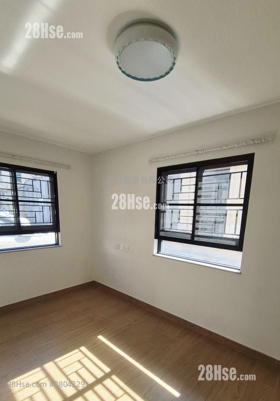 Village Rental 2 Bedrooms , 1 Bathroom 650 ft²