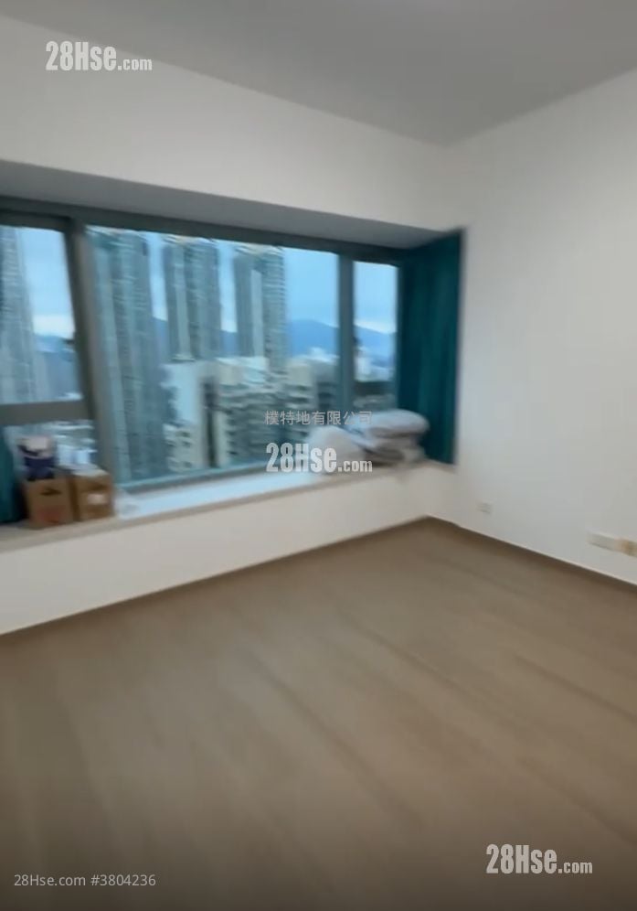 君临天下 租盘 3 房 , 3 浴室 1,068 平方尺