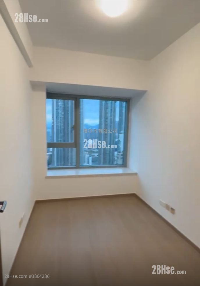 君临天下 租盘 3 房 , 3 浴室 1,068 平方尺