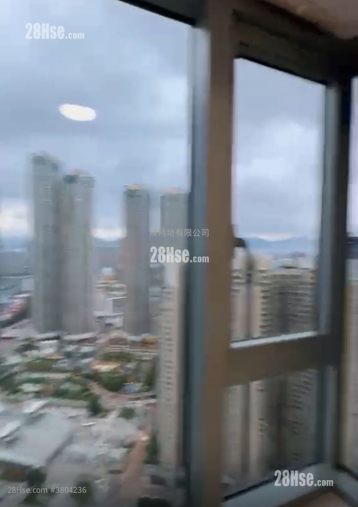 君临天下 租盘 3 房 , 3 浴室 1,068 平方尺