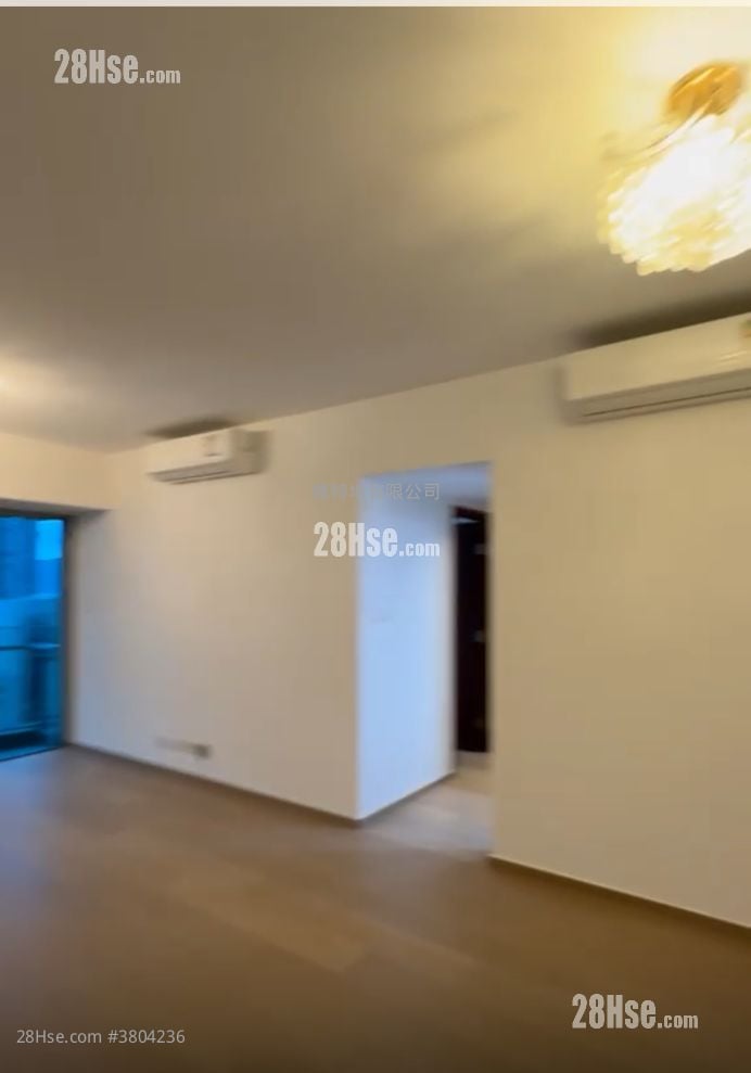 君临天下 租盘 3 房 , 3 浴室 1,068 平方尺