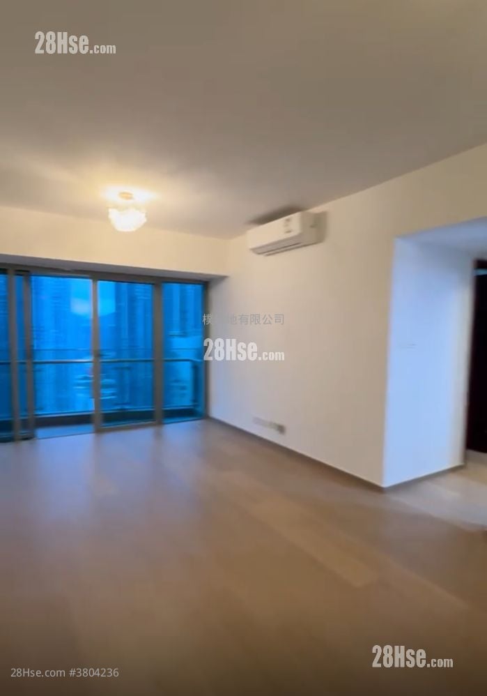 君临天下 租盘 3 房 , 3 浴室 1,068 平方尺