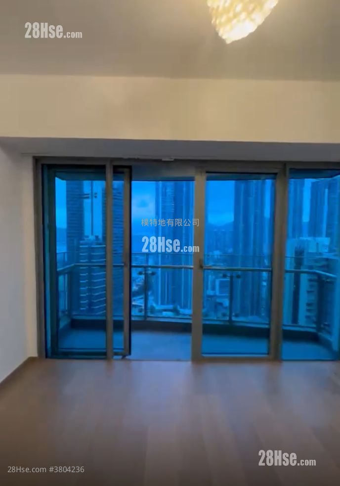 君临天下 租盘 3 房 , 3 浴室 1,068 平方尺