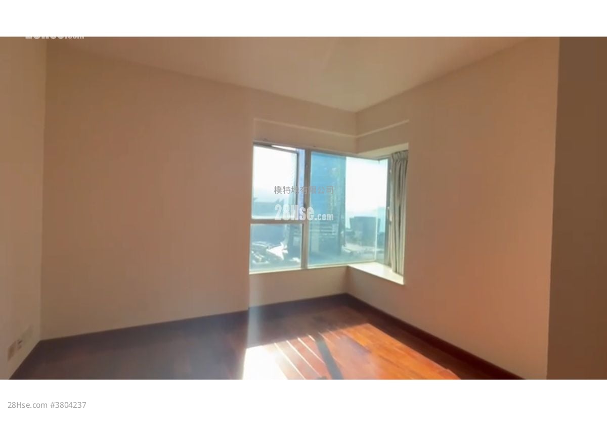 The Waterfront Rental 3 Bedrooms , 3 Bathrooms 1,127 ft²