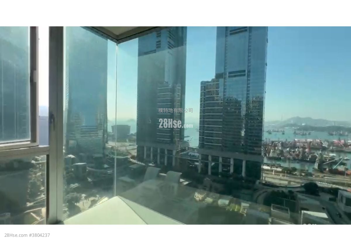 The Waterfront Rental 3 Bedrooms , 3 Bathrooms 1,127 ft²